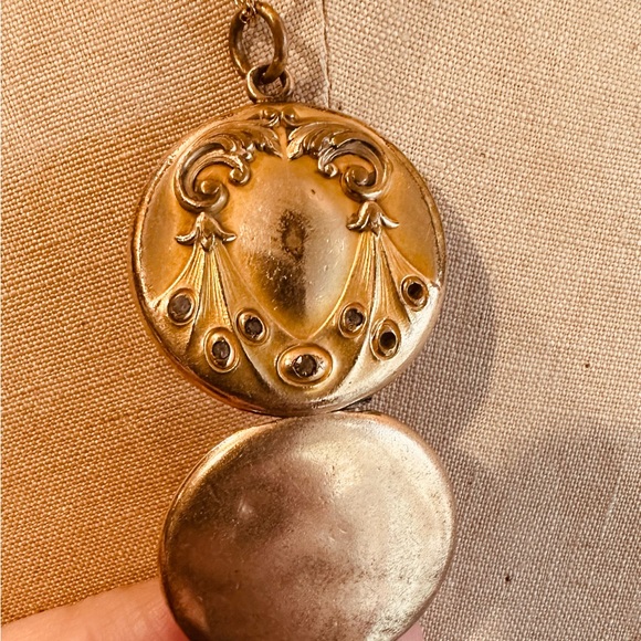 Vintage Art Deco Gold Filled Locket Pendant Necklace - Picture 8 of 9